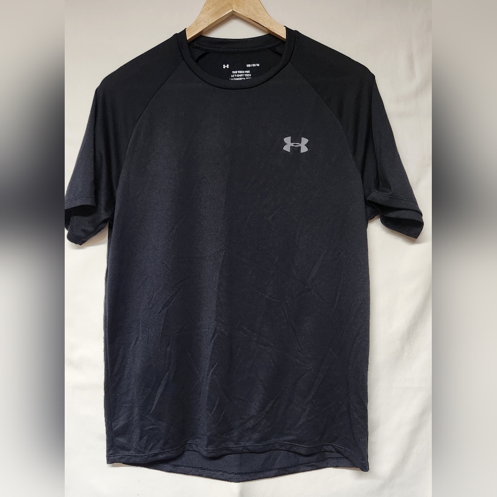 Under Armour Black Short-Sleeve Athletic Tee with Reflective Logo